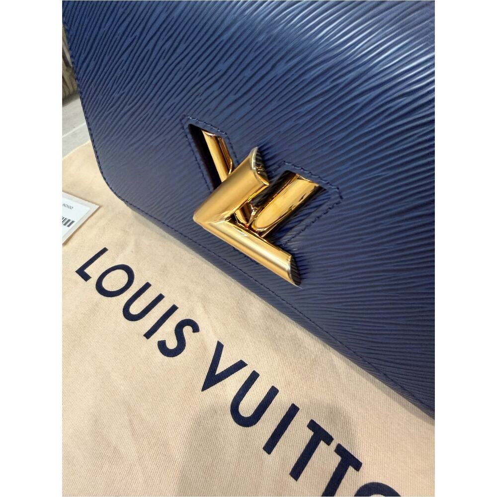 Louis Vuitton Navy Leather Twist MM Shoulder Bag with Gold Chain - Picture 7 of 12